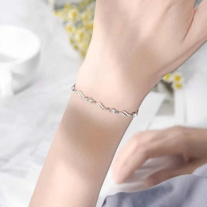 Silver Tide Elegance